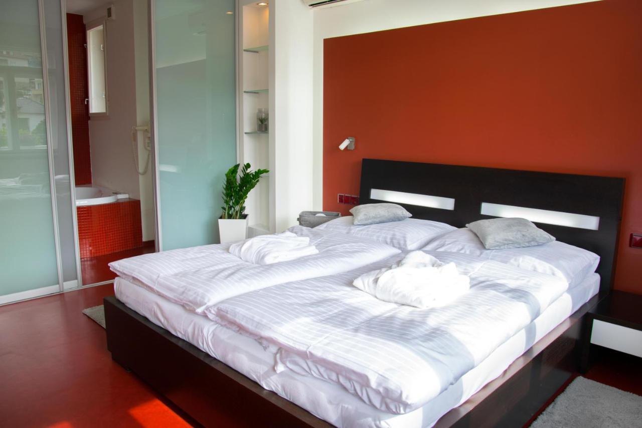 Hotel Krystal لوهاكوفيس المظهر الخارجي الصورة